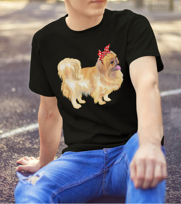 Pekingese Dog With Red Polka Dot Bandana For Funny Dog Moms T-Shirt