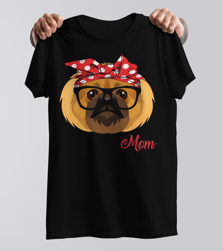 Funny Pekingese Mom Glasses Bandana T-Shirt