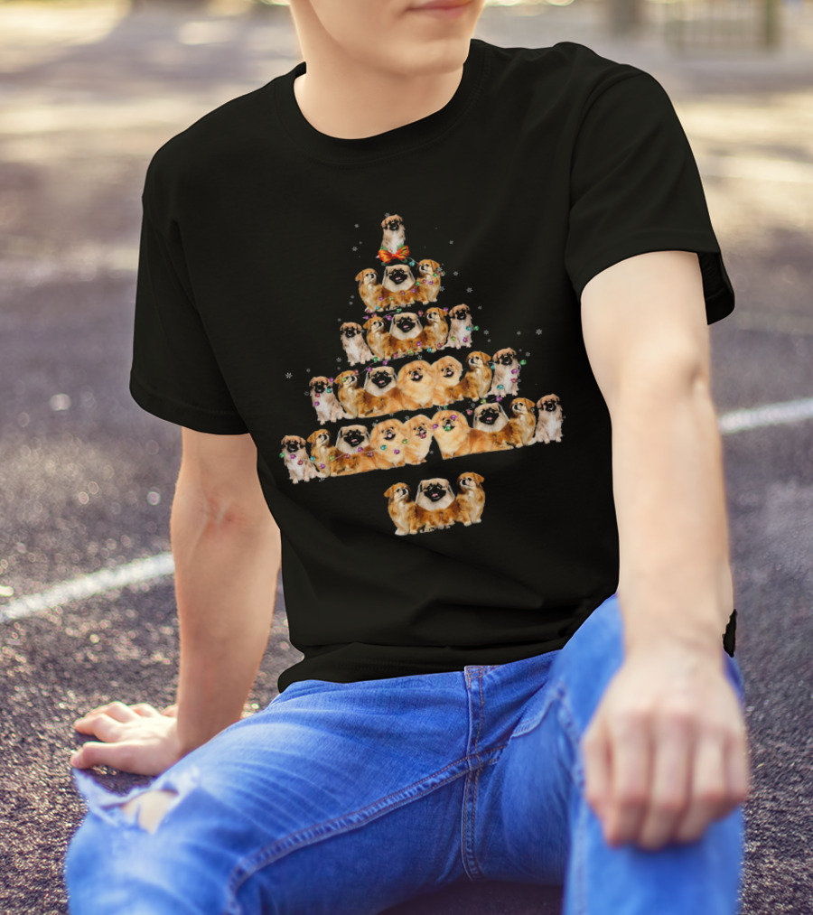 Pekingese Dog Christmas Tree With Festive Decorations T-Shirt