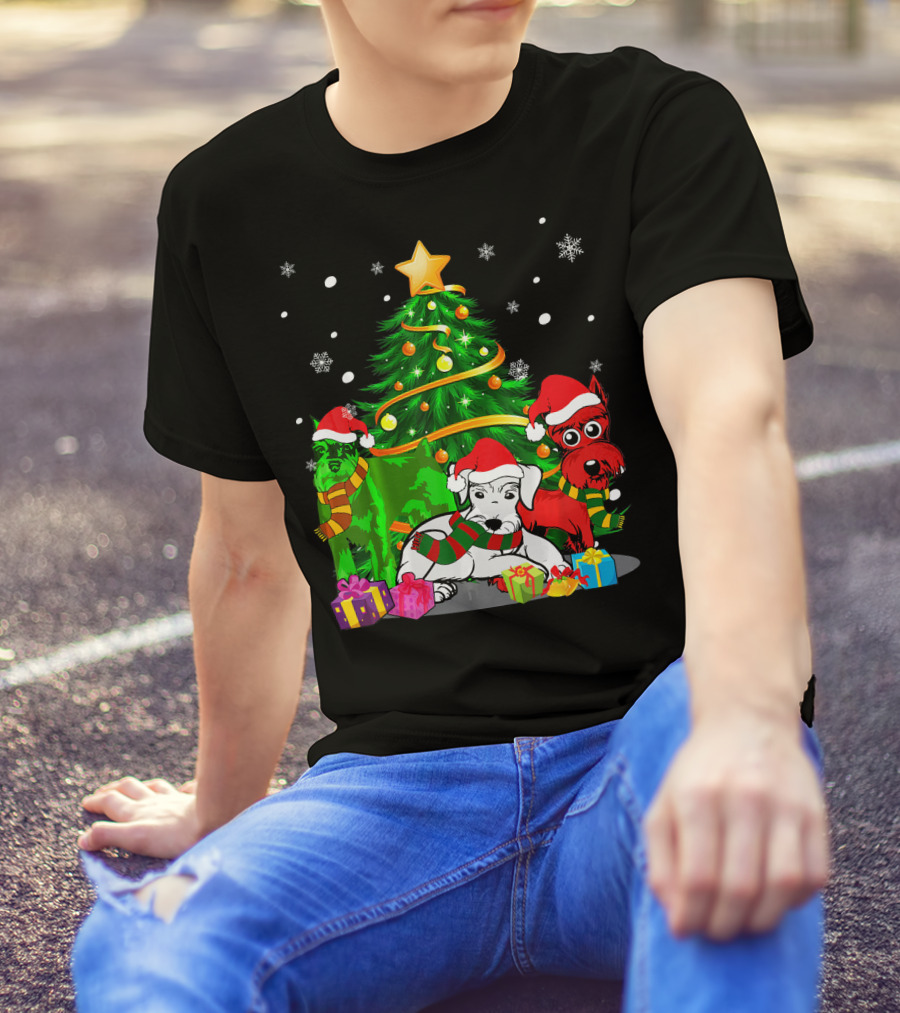 Schnauzer Family Christmas Time With Festive Tree And Gifts T-Shirt