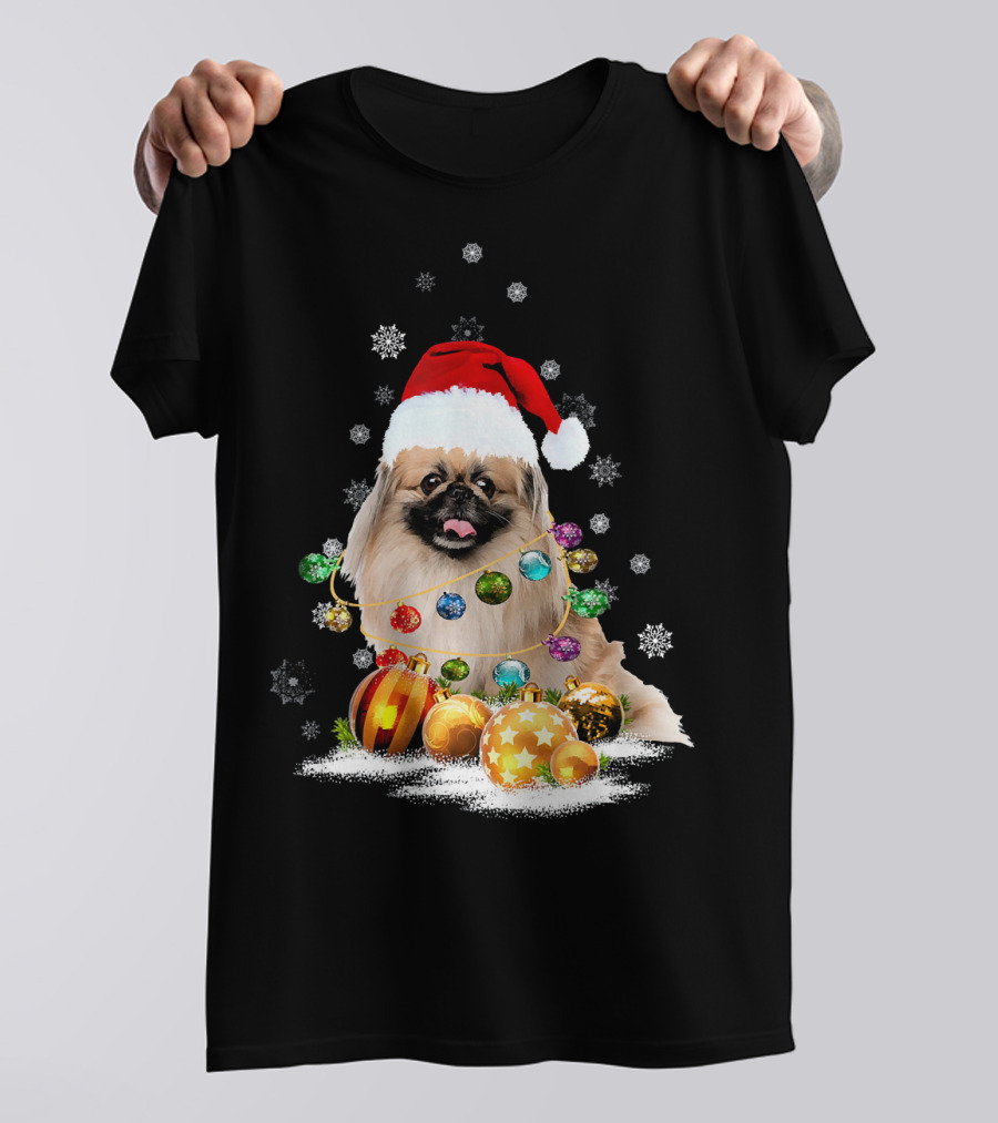Pekingese Dog In Santa Hat With Christmas Lights Ornaments Snowflakes T-Shirt