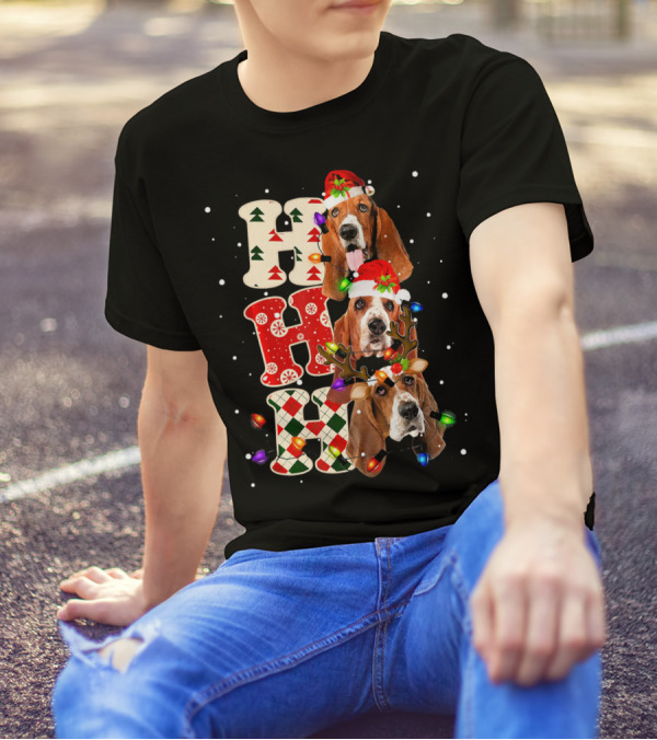 Basset Hound Christmas HO HO HO With Santa Hat And Lights T-Shirt