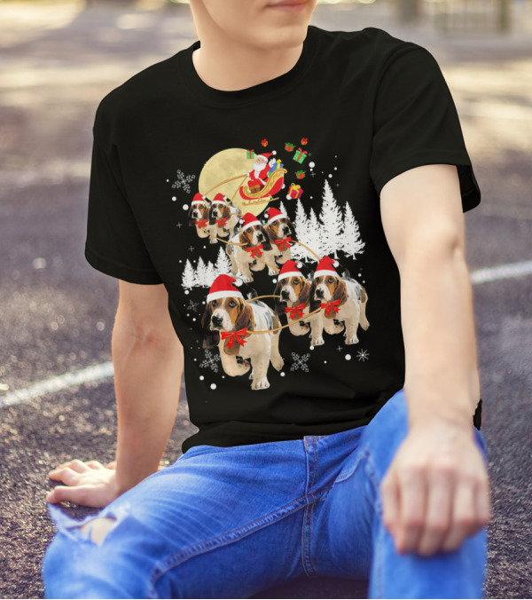 Basset Hound Santa Reindeer Christmas Snowflakes Pine Trees T-Shirt