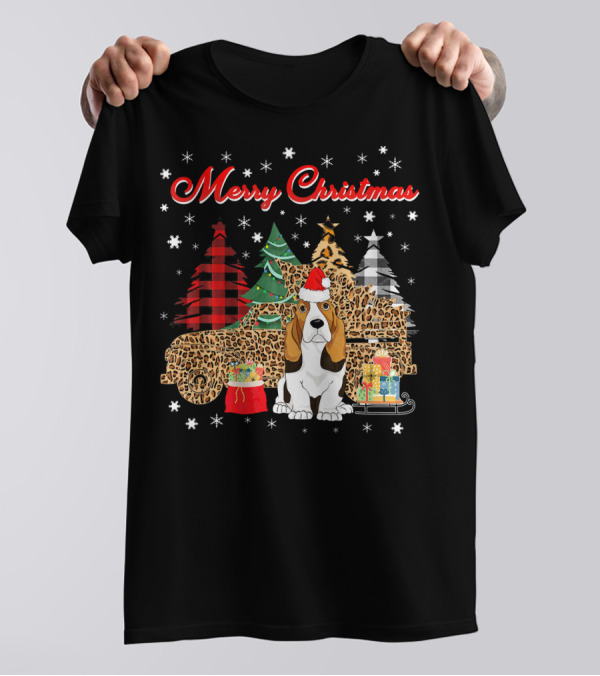 Merry Christmas Basset Hound Leopard Plaid Truck With Gifts And Snowflakes T-Shirt