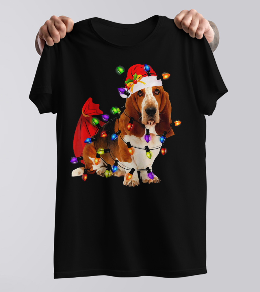 Basset Hound Santa Hat Christmas Lights Holiday Fun T-Shirt