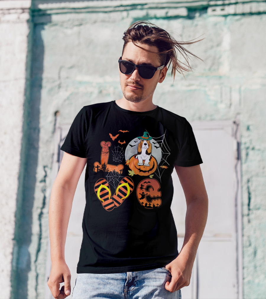 LOVE Basset Hound Halloween Pumpkin Moon Bat Spiderweb T-Shirt