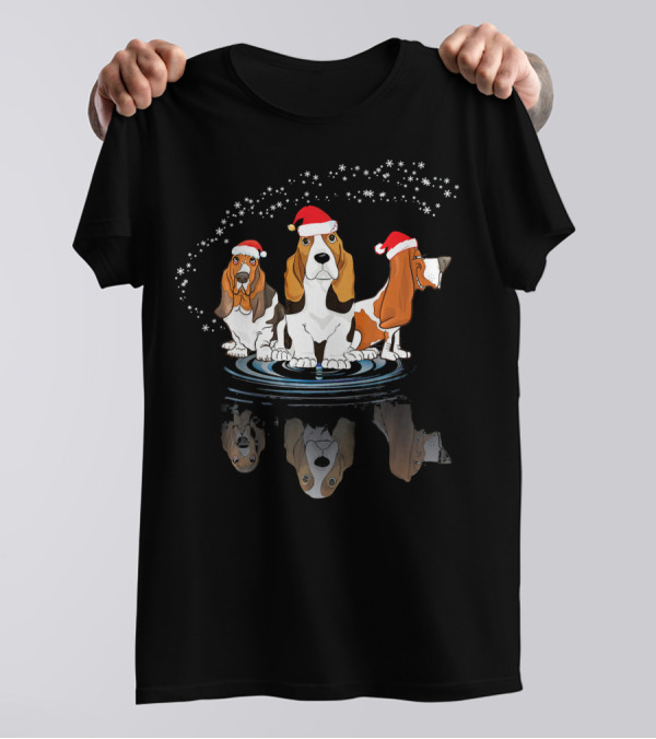 Basset Hound Dogs Noel Costume Santa Hats Reflections T-Shirt