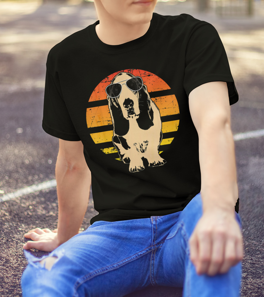 Retro Sunglasses Basset Hound In Vintage Sunset T-Shirt