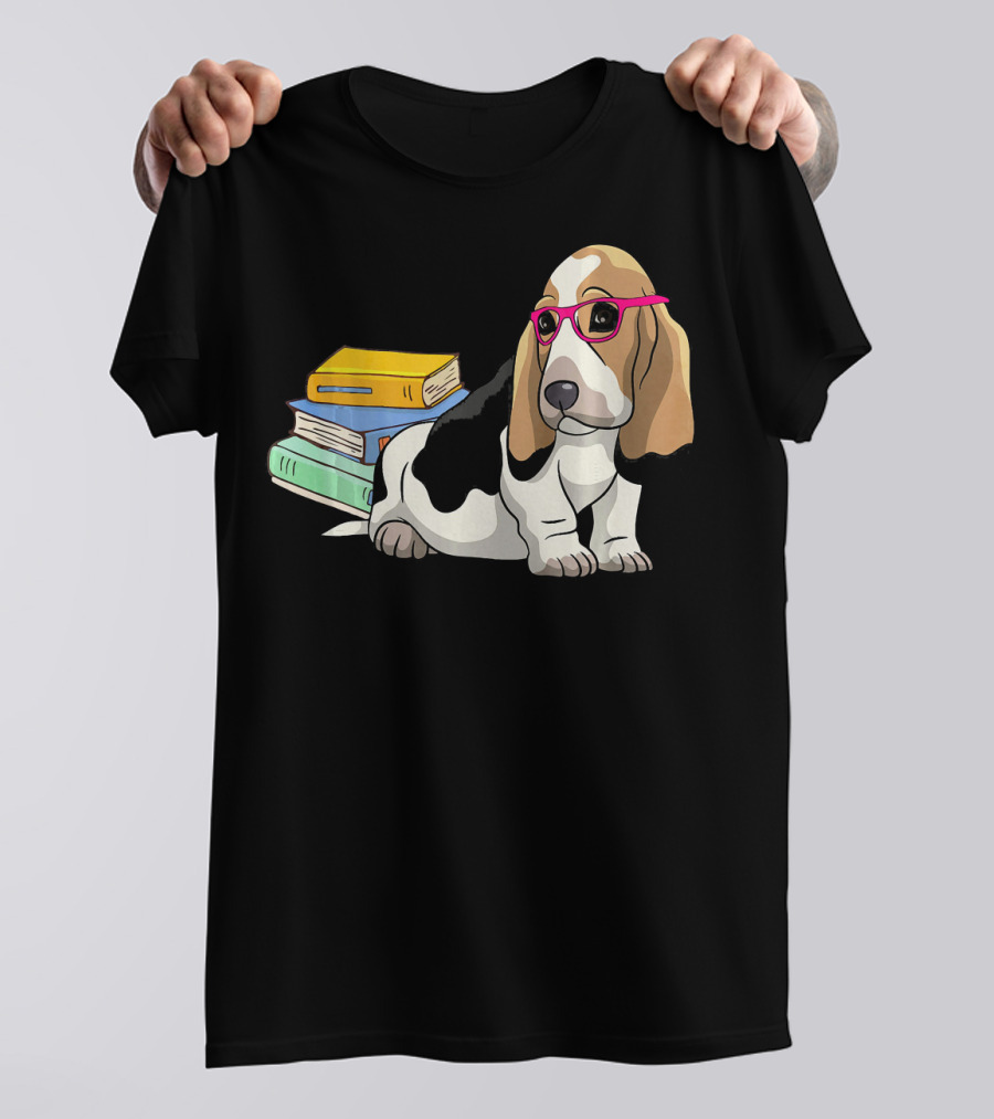 Basset Hound Geek With Glasses And Books Dogeek Dogs Bo T-Shirt
