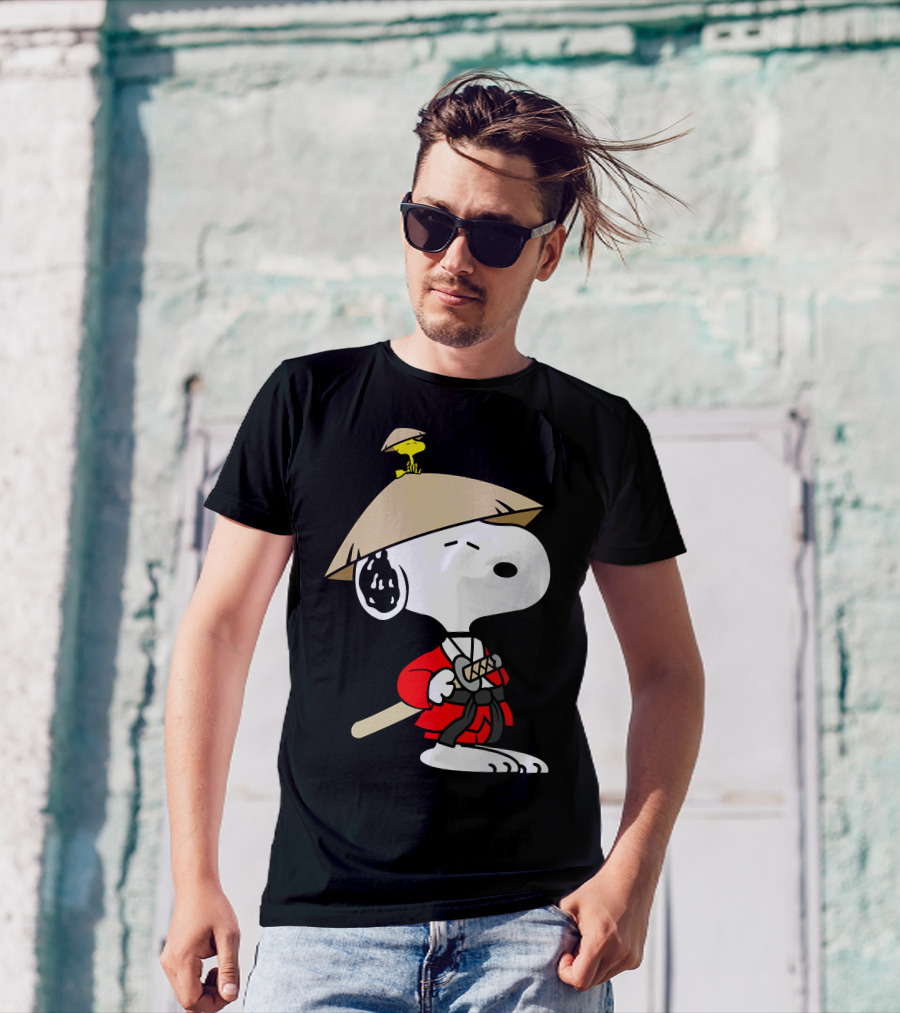 Snoopy Samurai Woodstock Hat Red Kimono Sword T-Shirt