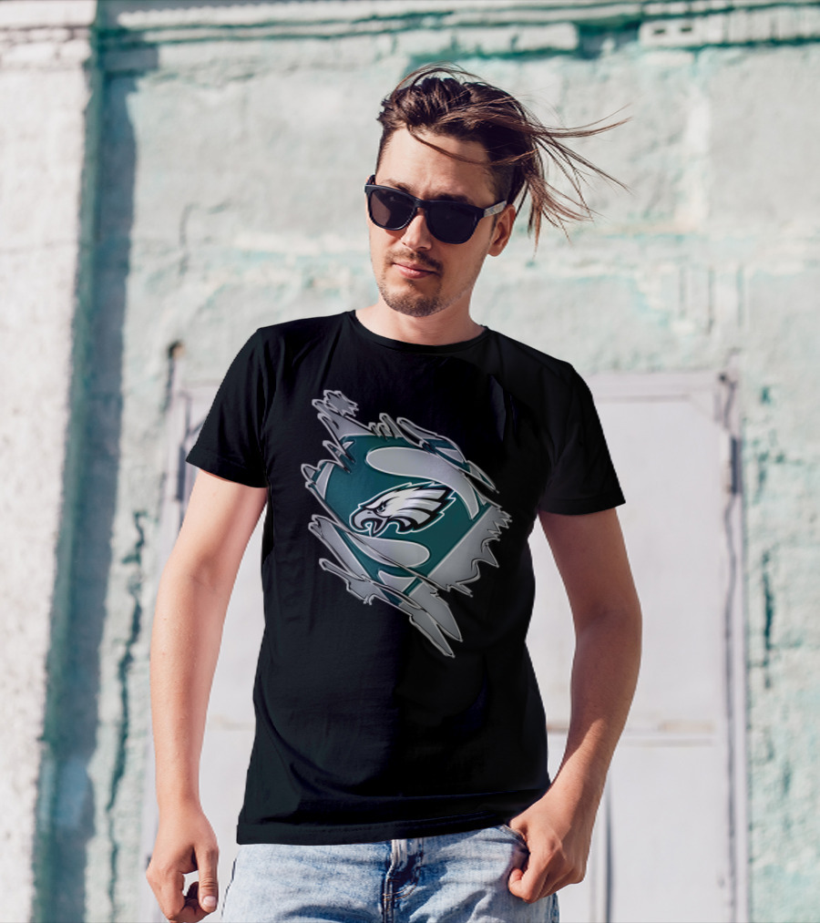 Philadelphia Eagles Super Logo Emblem T-Shirt