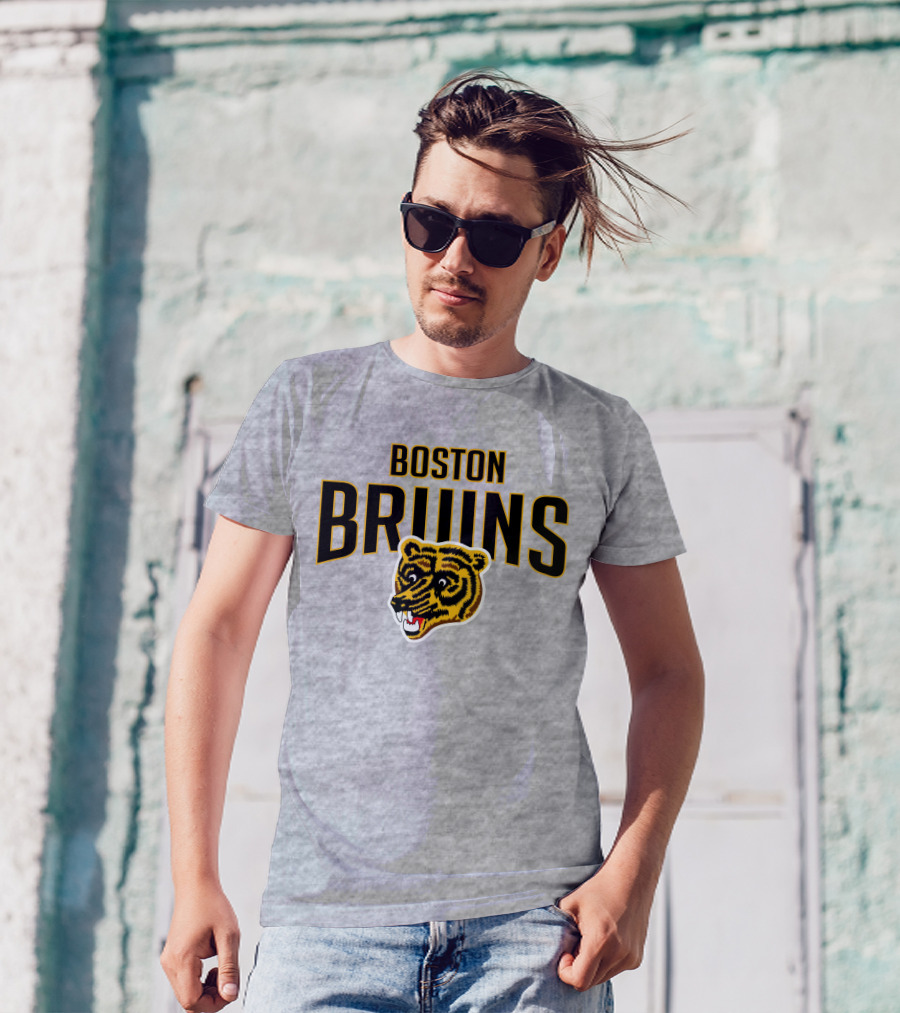 Boston Bruins Classic Vintage Logo Longsleeve T-Shirt
