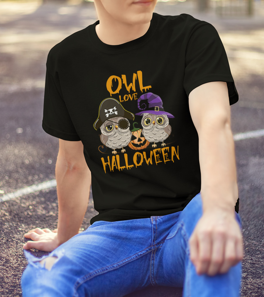 Owl Love Halloween Pirate And Witch Owls Pumpkin T-Shirt