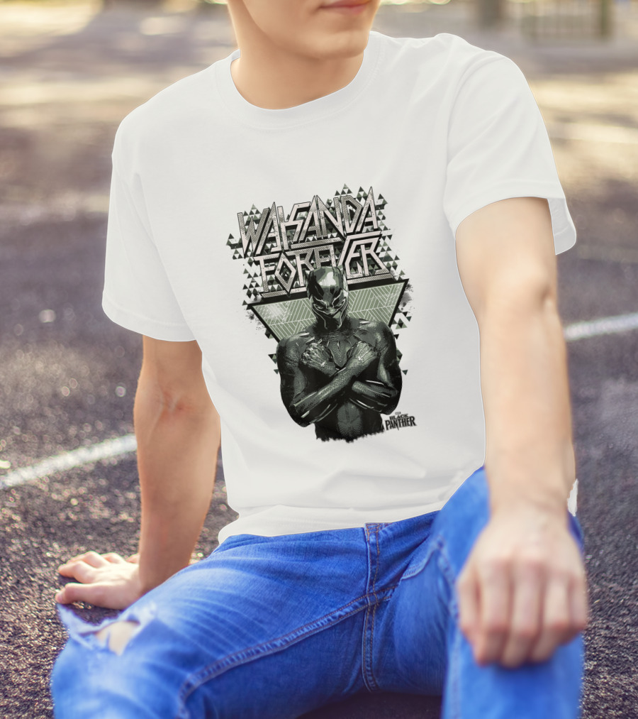 Wakanda Forever Black Panther Marvel Prism Patterned T-Shirt