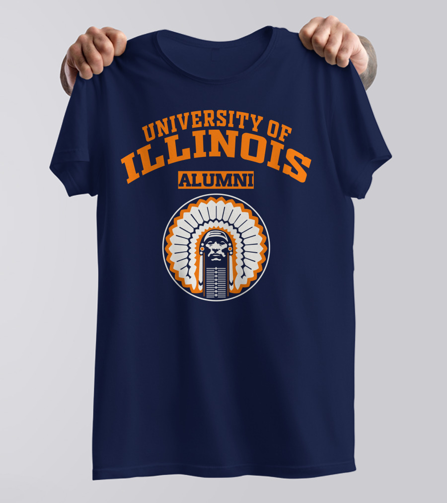 UNIVERSITY OF ILLINOIS ALUMNI T-Shirt