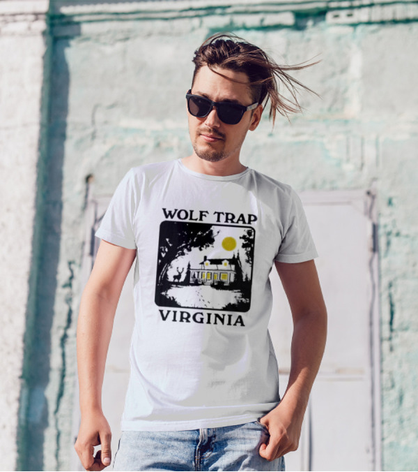 Wolf Trap Virginia Moonlit House Scene T-Shirt