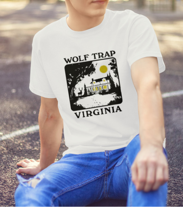 Wolf Trap Virginia Moonlit House Scene T-Shirt