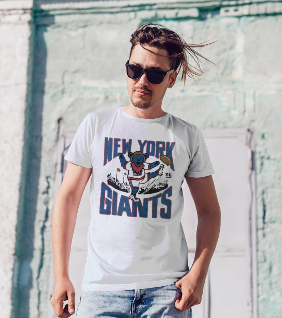 New York Giants Grateful Dead NFL Collaboration Bear T-Shirt