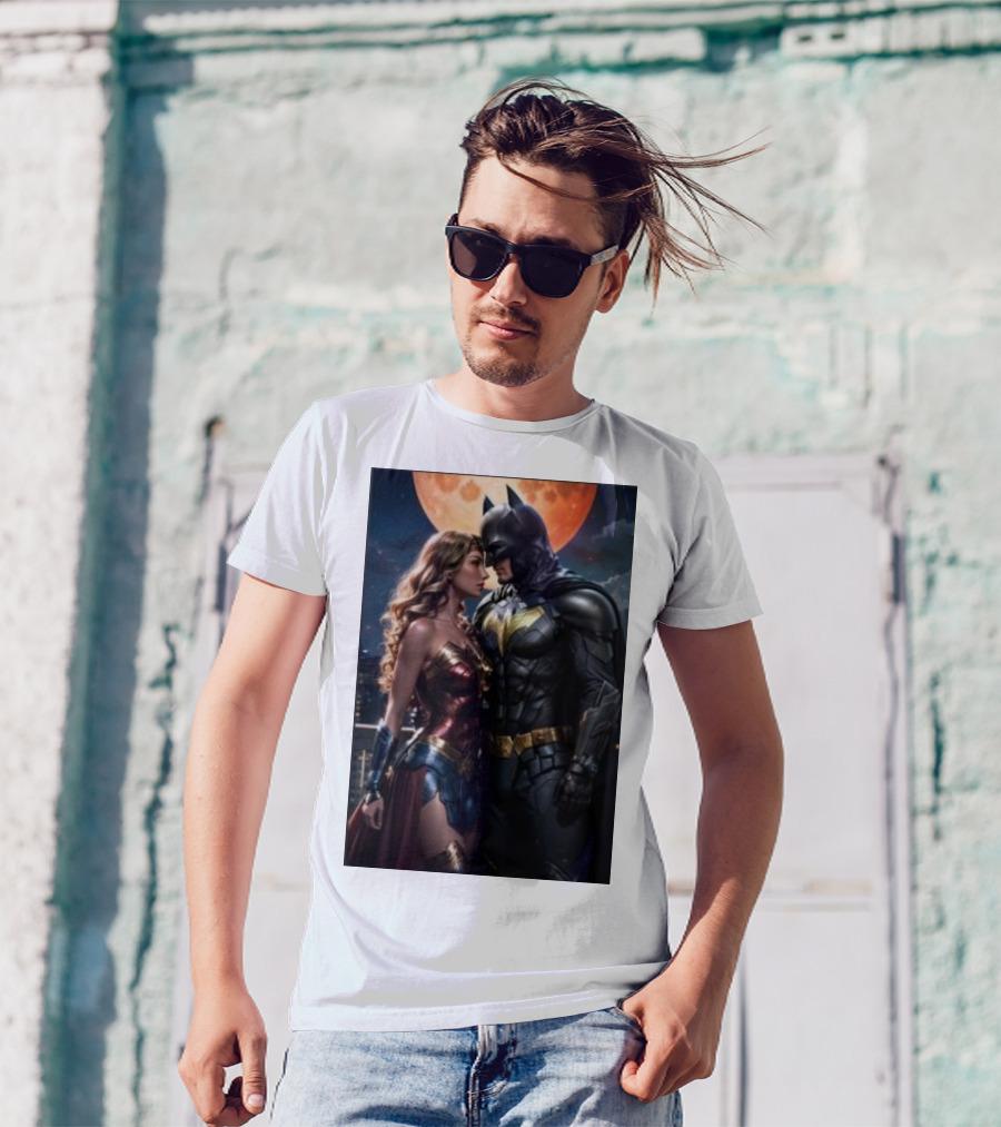Batman And Wonder Woman Under Moonlight Romance Scene T-Shirt