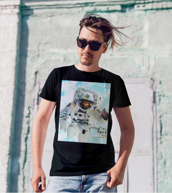 The Passtronaut Vikings Football Astronaut Wins Second Straight Game T-Shirt