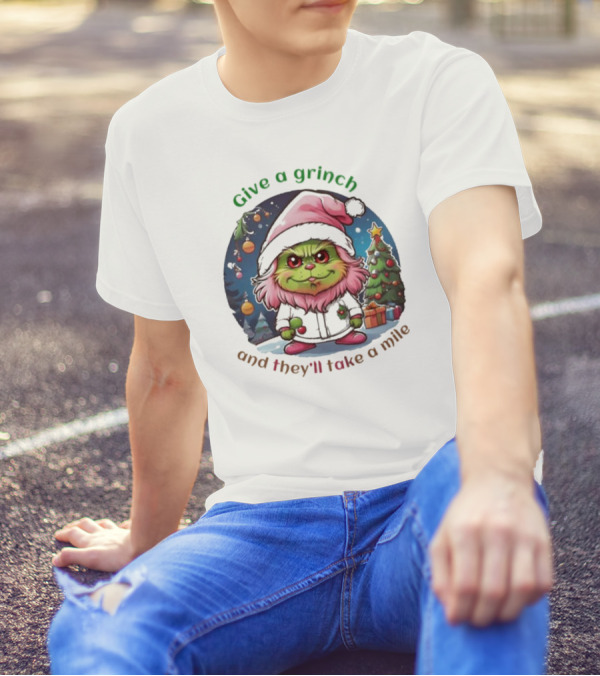 Chibi Pink Grinch Christmas Scene Give A Grinch And They’ll Take A Mile T-Shirt