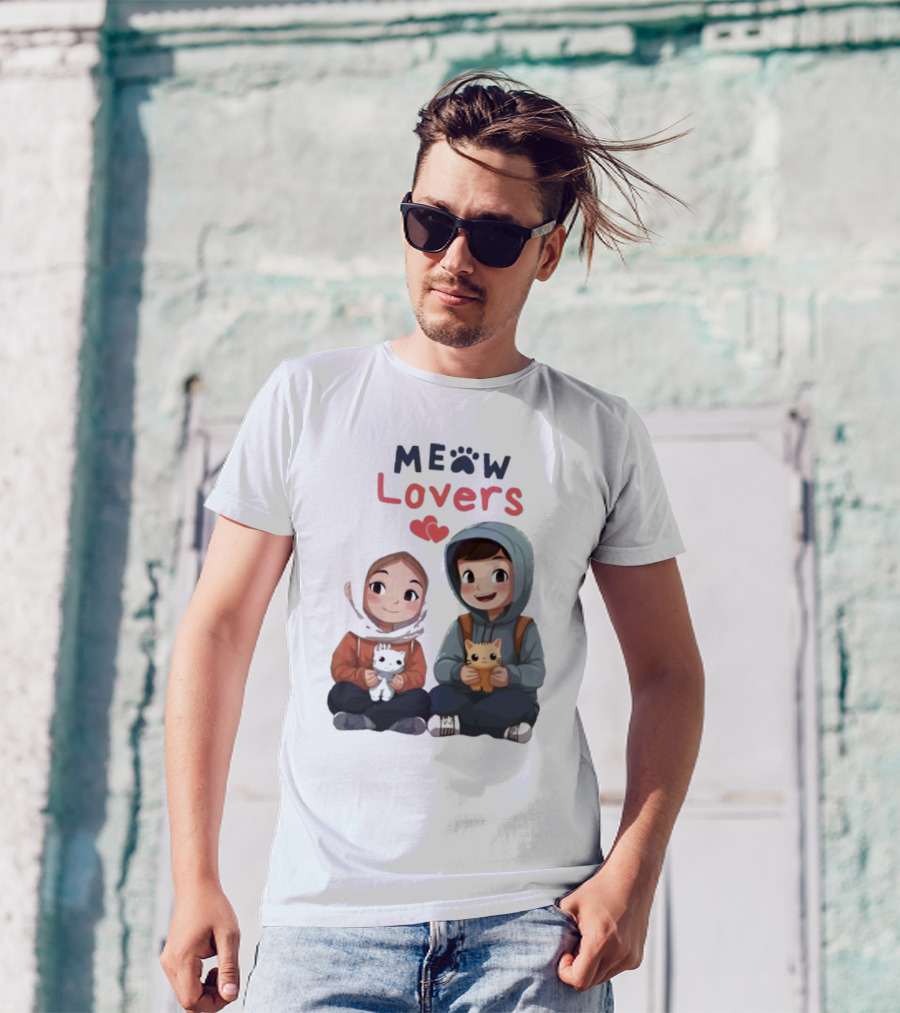 Meow Lovers Cute Boy And Girl With Kittens T-Shirt