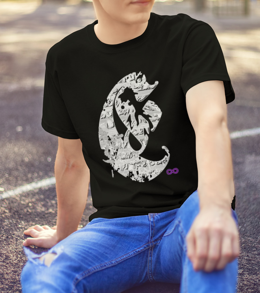 Club E By Club Eternal Infinite Symbol Grunge T-Shirt