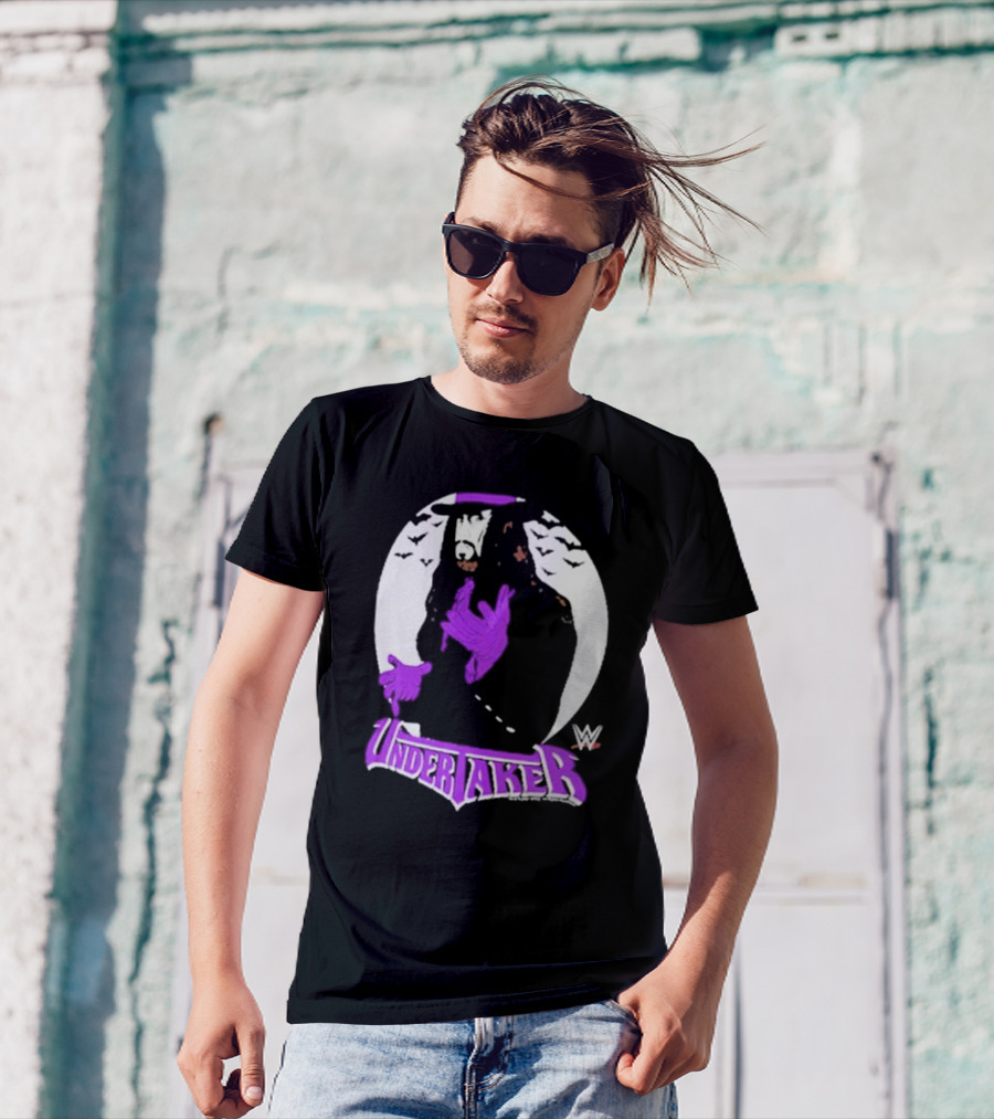 WWE Undertaker Purple Hat Bats Circle T-Shirt