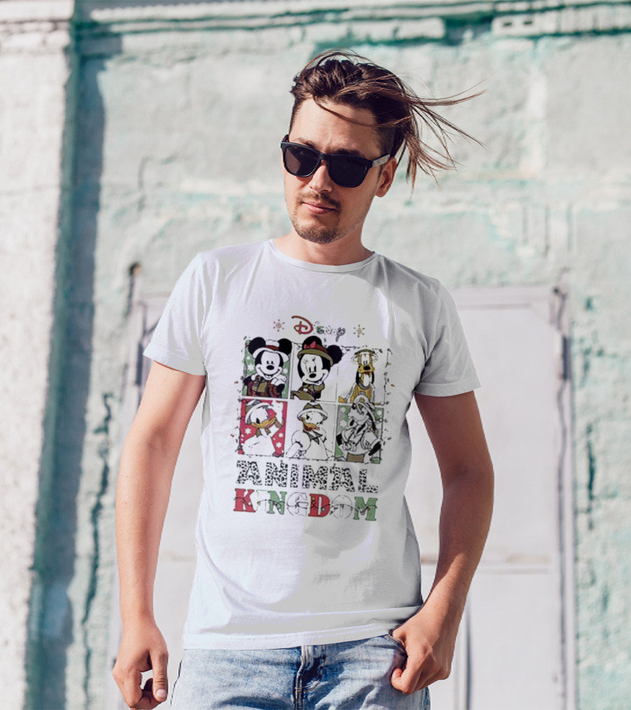 Disney Christmas Mickey Minnie Goofy Donald Animal Kingdom T-Shirt