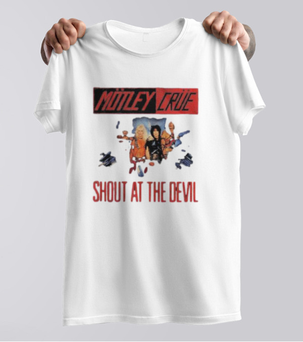 Mötley Crüe Shout At The Devil Classic Album Cover T-Shirt