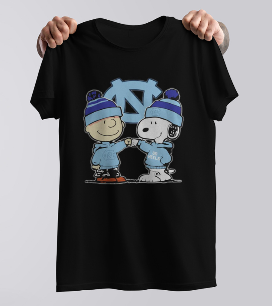 Snoopy And Charlie Brown Go Heels UNC Tar Heels Fist Bump North Carolina T-Shirt