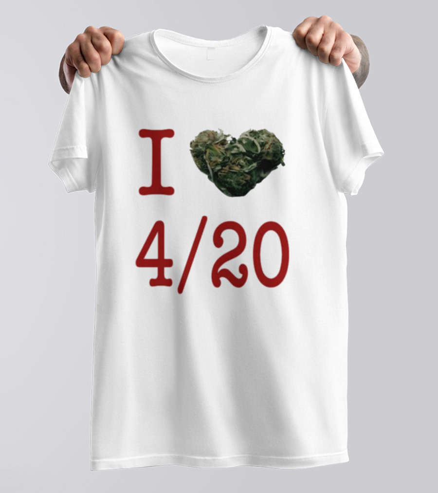 Rihanna Wearing I Heart 4/20 Day T-Shirt