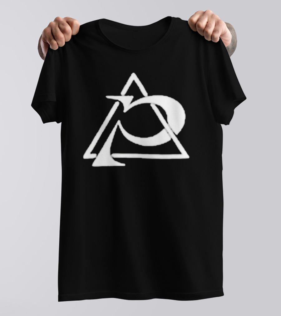 Zig Poppy Abstract Triangle T-Shirt