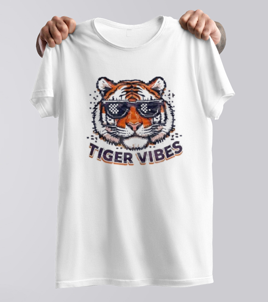 Tiger Vibes Sunglasses Cool Tiger Face T-Shirt