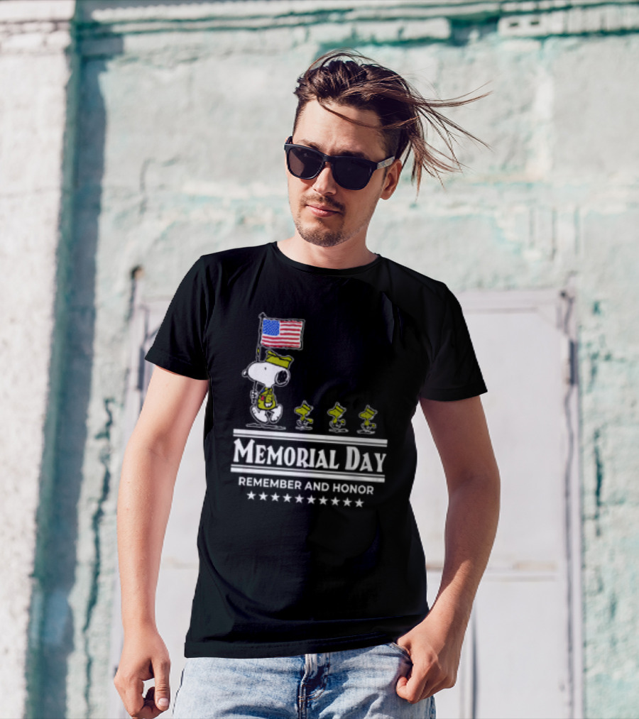 Memorial Day Snoopy And Woodstock Remember And Honor With American Flag T-Shirt
