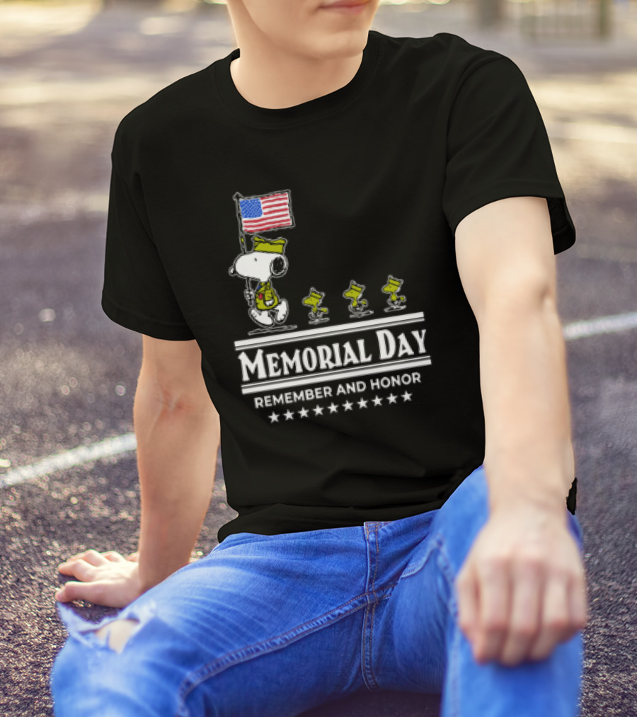 Memorial Day Snoopy And Woodstock Remember And Honor With American Flag T-Shirt