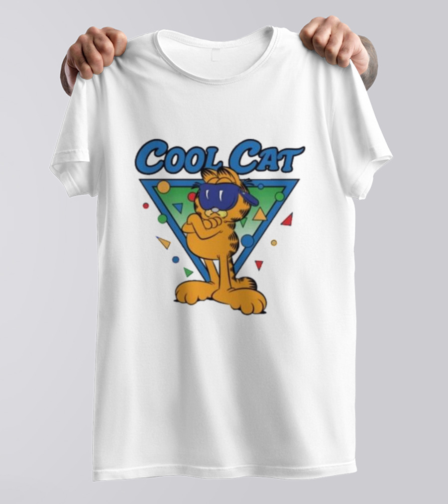 Quinton Reviews Wearing Garfield Cool Cat Retro T-Shirt