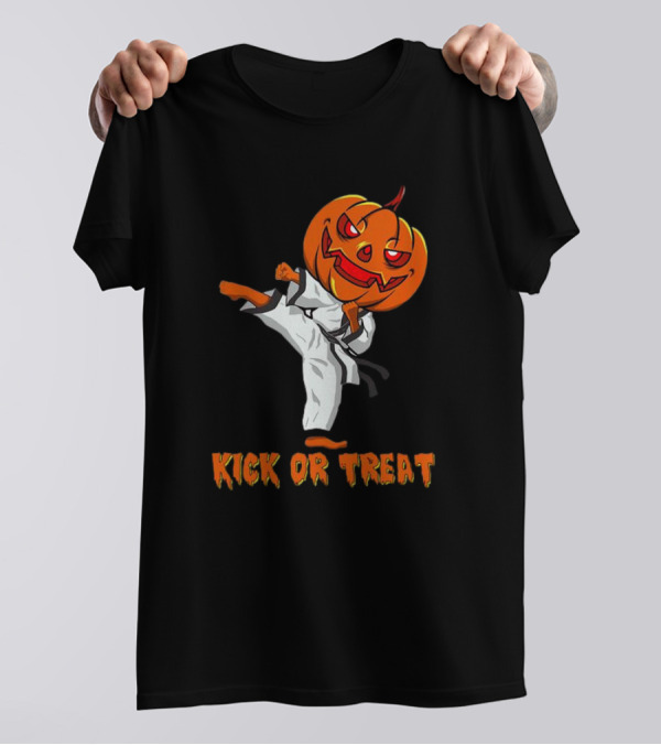 Kick Or Treat Taekwondo Pumpkin Halloween T-Shirt