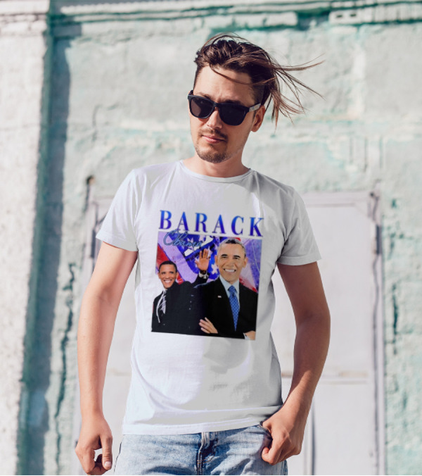 BARACK Obama Smiling Pose With Patriotic Background T-Shirt
