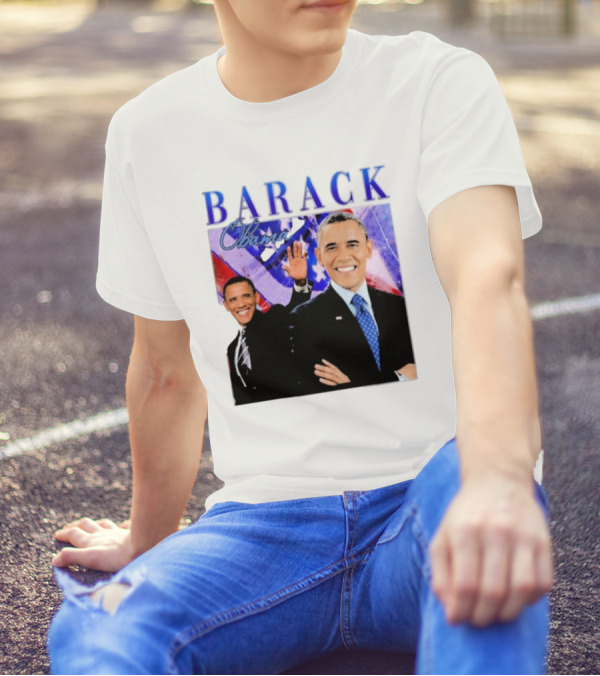 BARACK Obama Smiling Pose With Patriotic Background T-Shirt