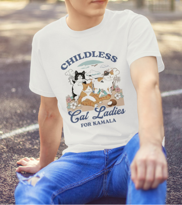 Childless Cat Ladies For Kamala With Cats On Beach T-Shirt