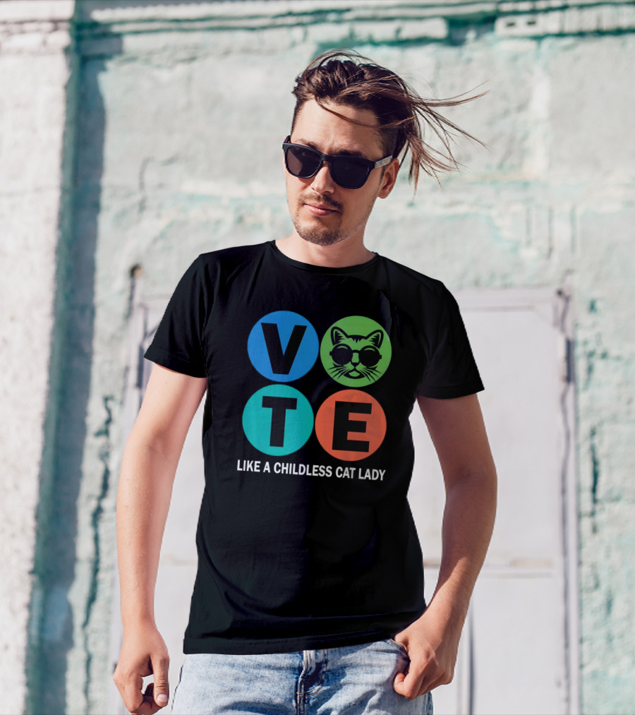 Vote Like A Childless Cat Lady Retro Circle Cat Face T-Shirt