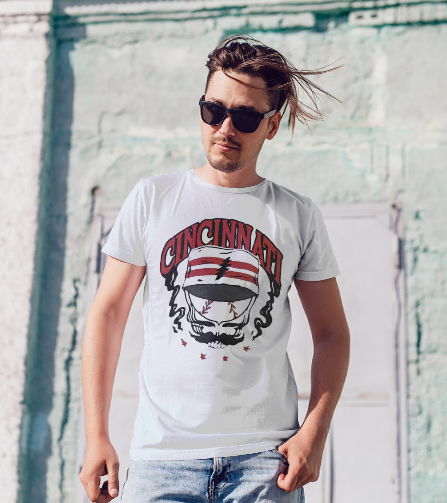 Cincinnati Reds Grateful Dead Skull Collaboration T-Shirt