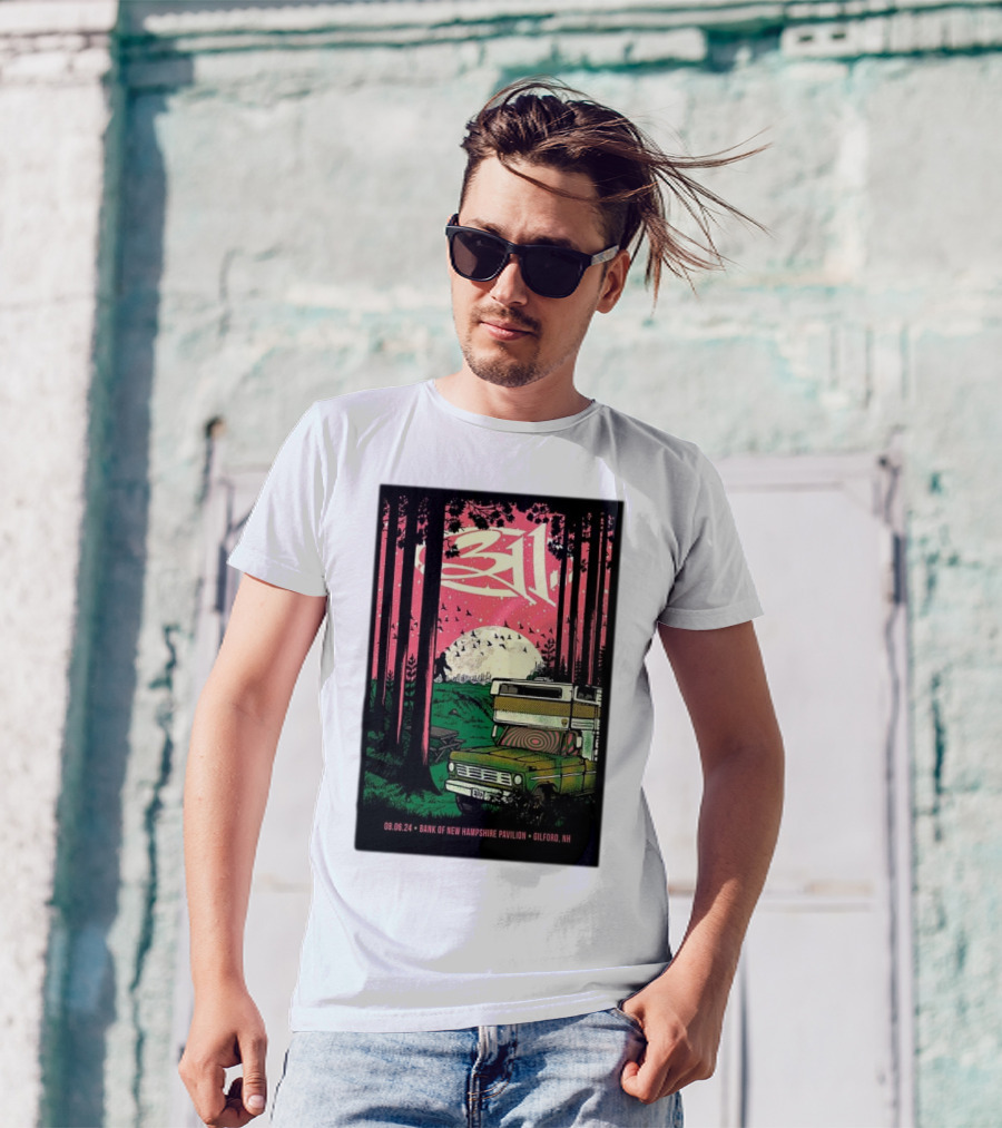 311 Band Bank Of New Hampshire Pavilion Gilford NH August 06 2024 Vintage Camper Scene T-Shirt