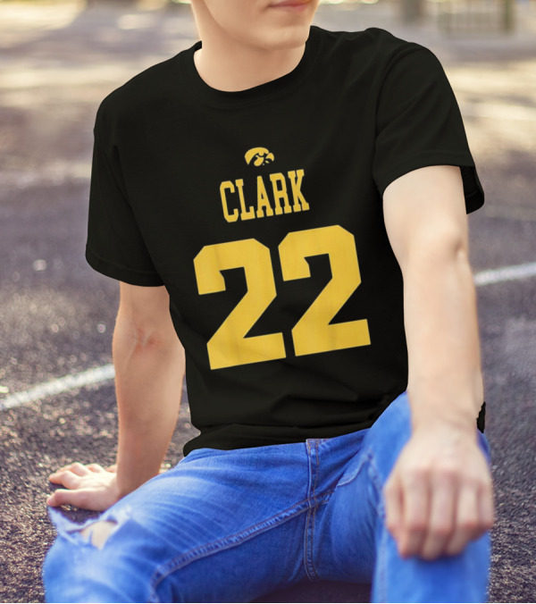 Clark 22 Iowa Hawkeyes T-Shirt