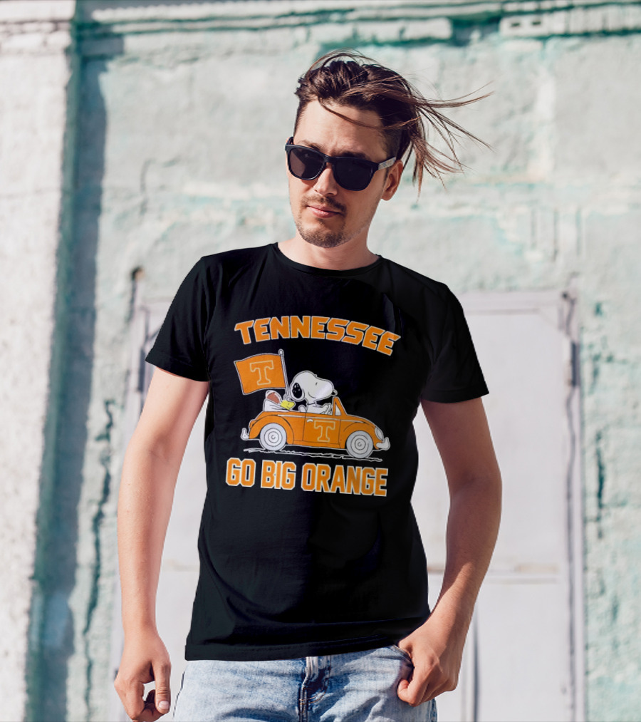 Tennessee Volunteers Snoopy Woodstock Car Go Big Orange T-Shirt