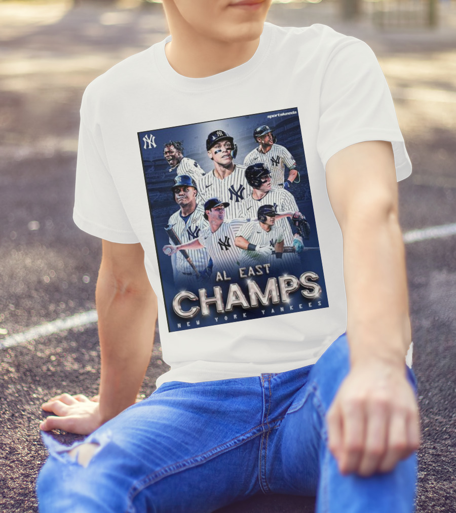 AL East Champs New York Yankees Victory Celebration Players Collage T-Shirt