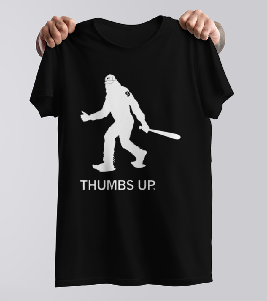 THUMBS UP Bigfoot Baseball Player Vintage T-Shirt