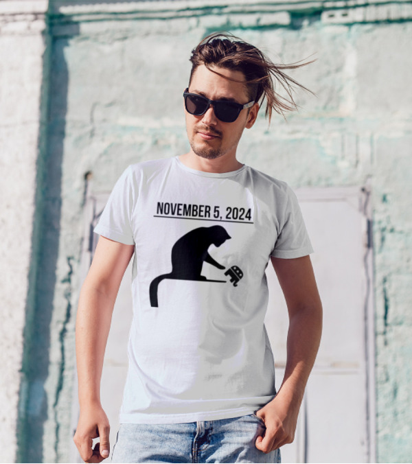 November 5 2024 Cat Knocking Elephant Republican T-Shirt