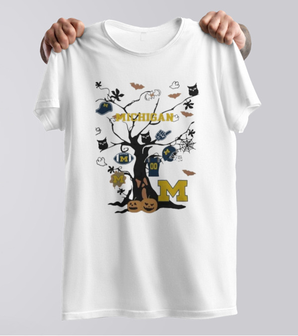 Michigan Wolverines 2024 Halloween Tree With Pumpkins And Bats T-Shirt